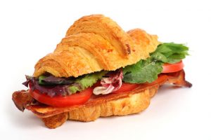 blt-croissant-sandwich