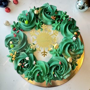 Christmas Wrealth Cake